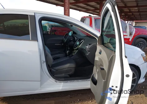 2017 Chevrolet Sonic Premier Auto from USA, damaged, VIN 1G1JF5SB2H4140417